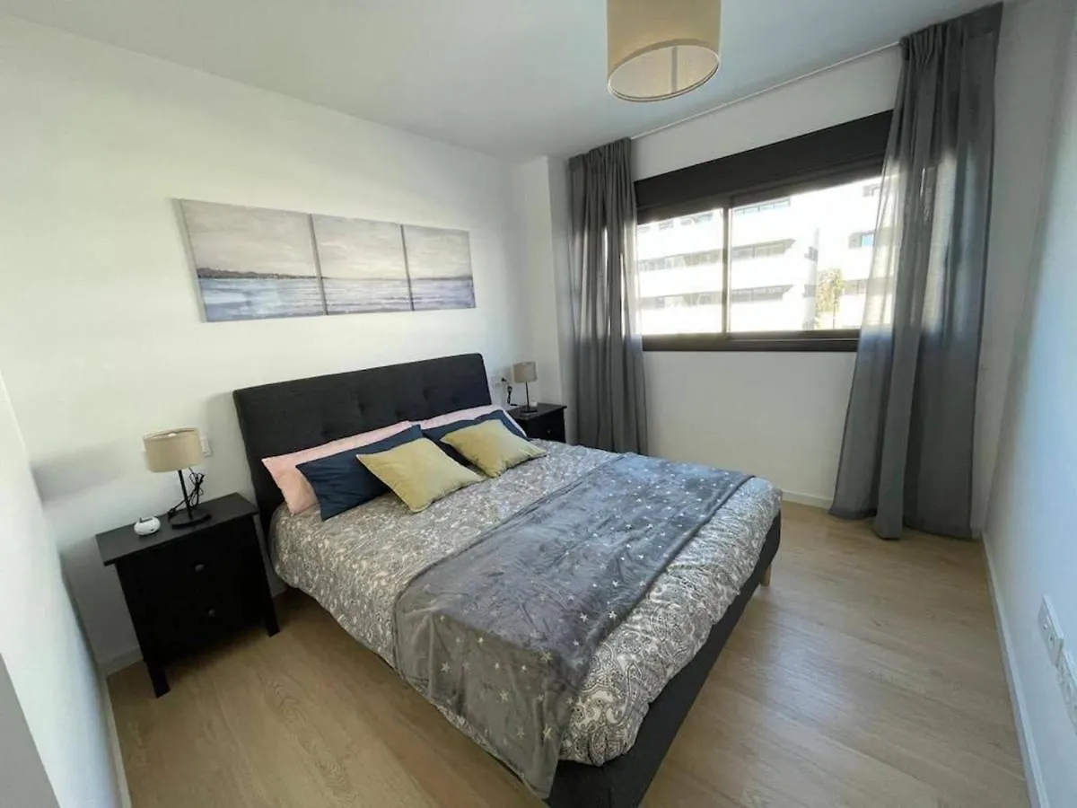 Holidays2Torremolinos Alamos 3 Bedroom & Terrace & Pool Apartment